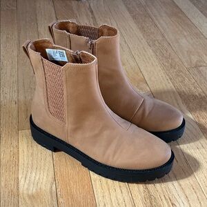 Chelsea Boots by TOMS